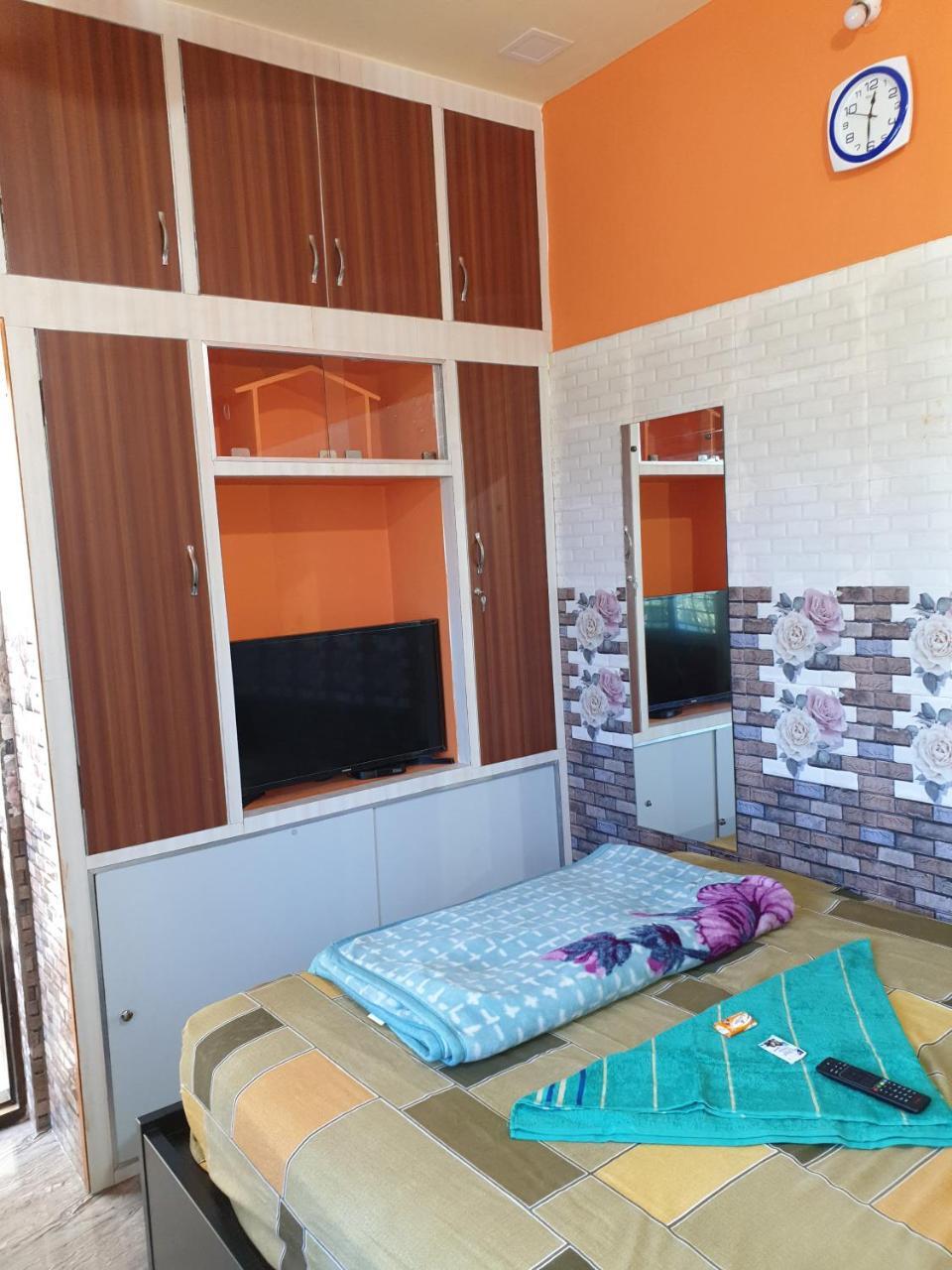 Rks Homestay Hampi Eksteriør billede